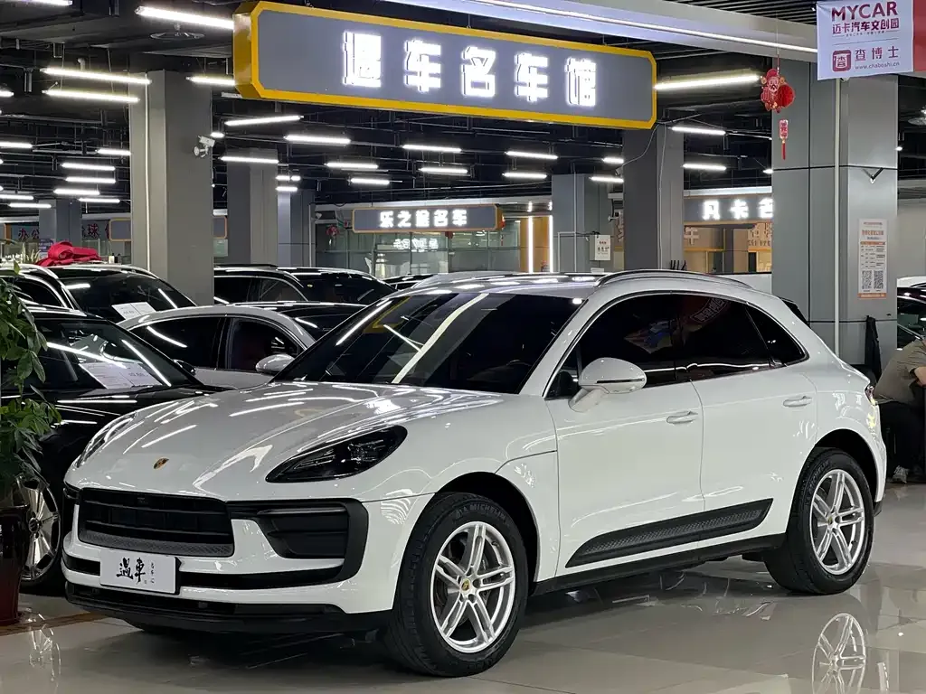 Porsche Macan — фото 1