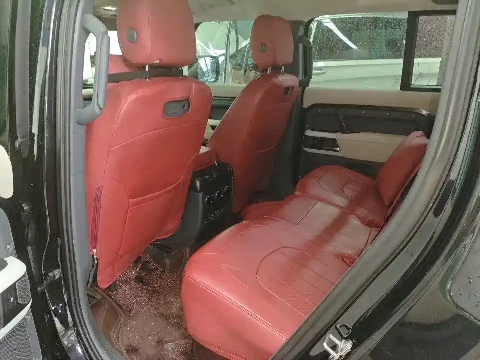 Land Rover Defender — фото 10