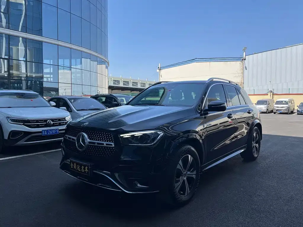 Mercedes-Benz GLE 350 4MATIC 1