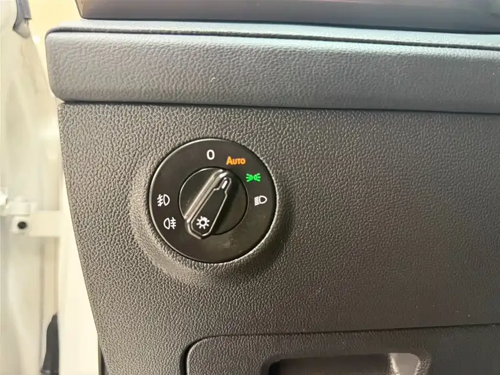 Volkswagen Tharu — фото 10