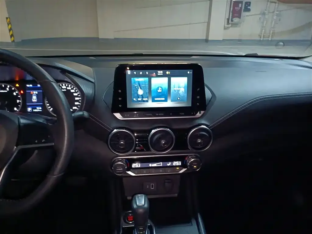 Nissan Sylphy 2022 из CN, фото 2