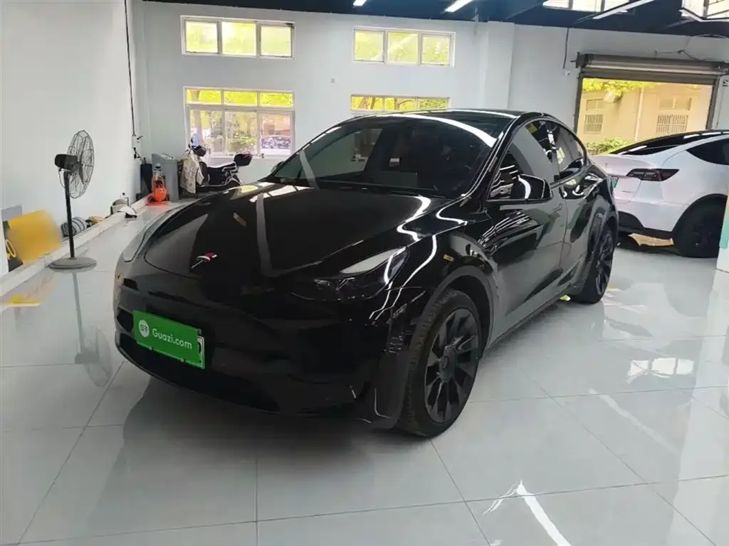 Tesla Model Y 2023 из CN, фото 3