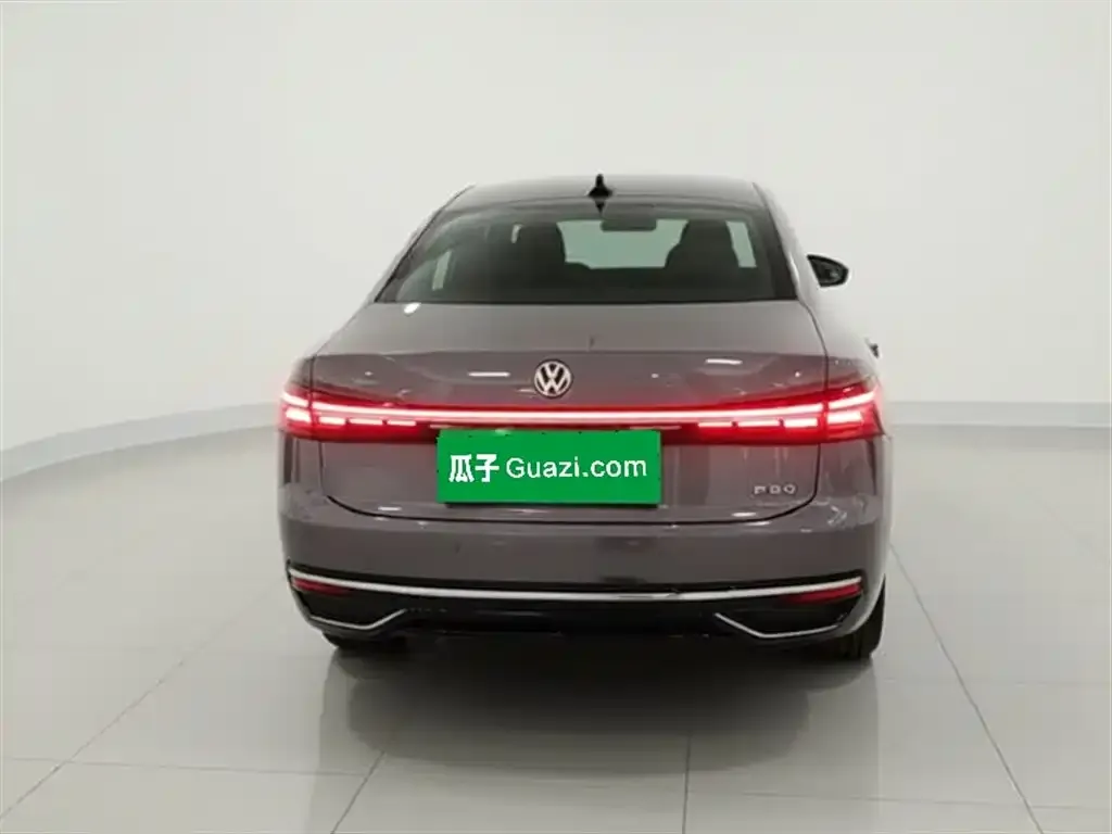 Volkswagen Passat — фото 9