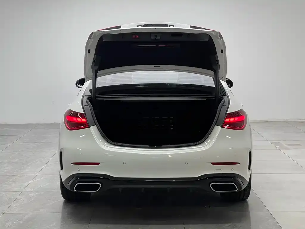 Mercedes-Benz C-Class 2025 из CN, фото 2