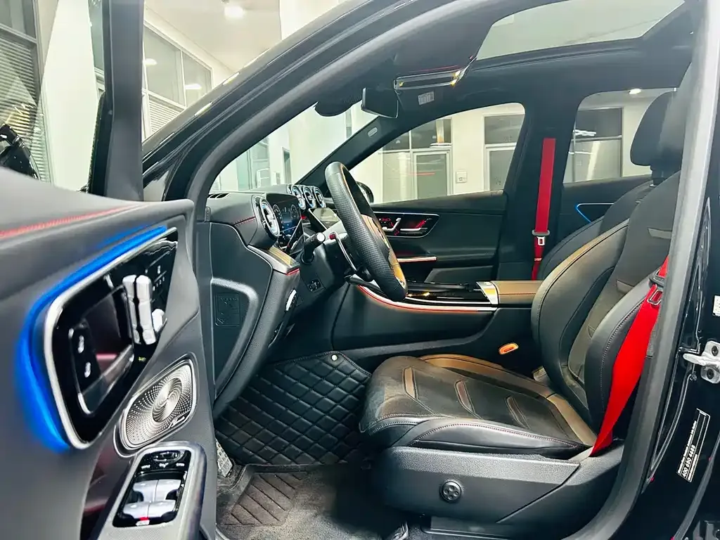 Mercedes-Benz GLC AMG — фото 10