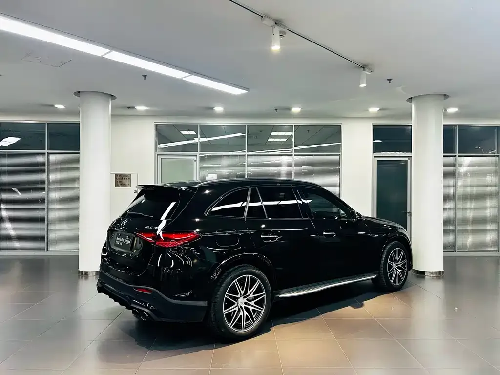 Mercedes-Benz GLC AMG — фото 8