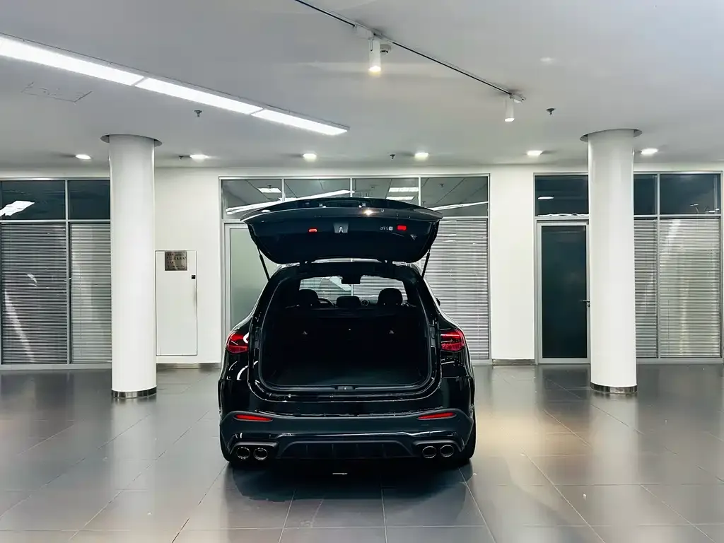 Mercedes-Benz GLC AMG — фото 3