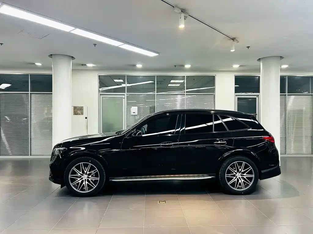 Mercedes-Benz GLC AMG — фото 2