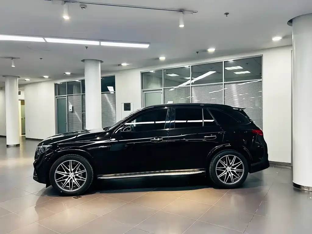 Mercedes-Benz GLC AMG — фото 9