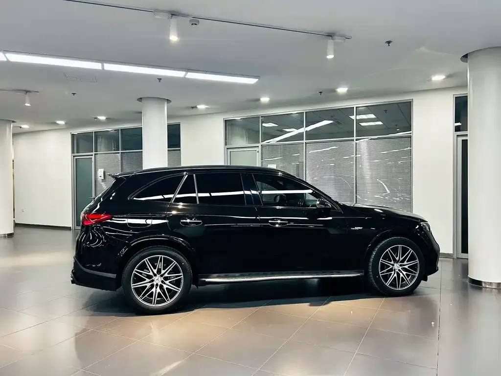 Mercedes-Benz GLC AMG — фото 5