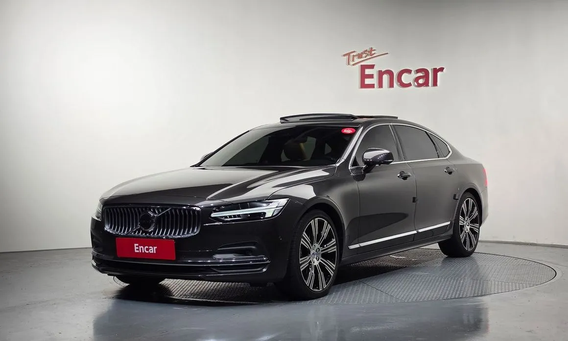 Volvo S90 — фото 1