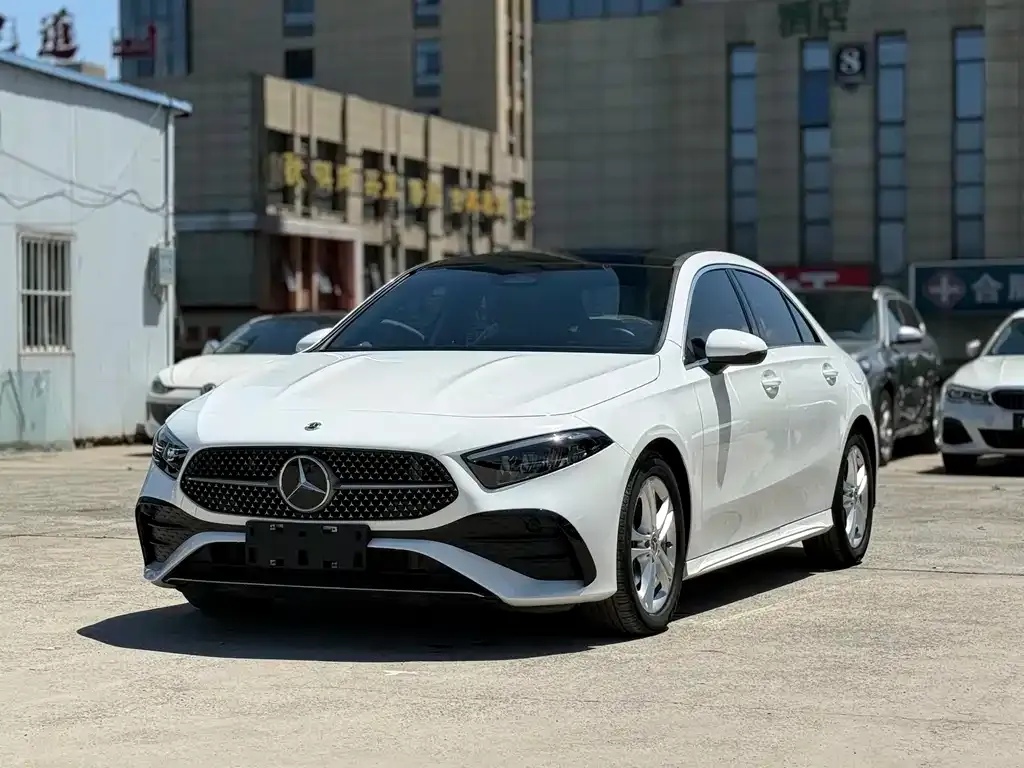 Mercedes-Benz A-Class — фото 1