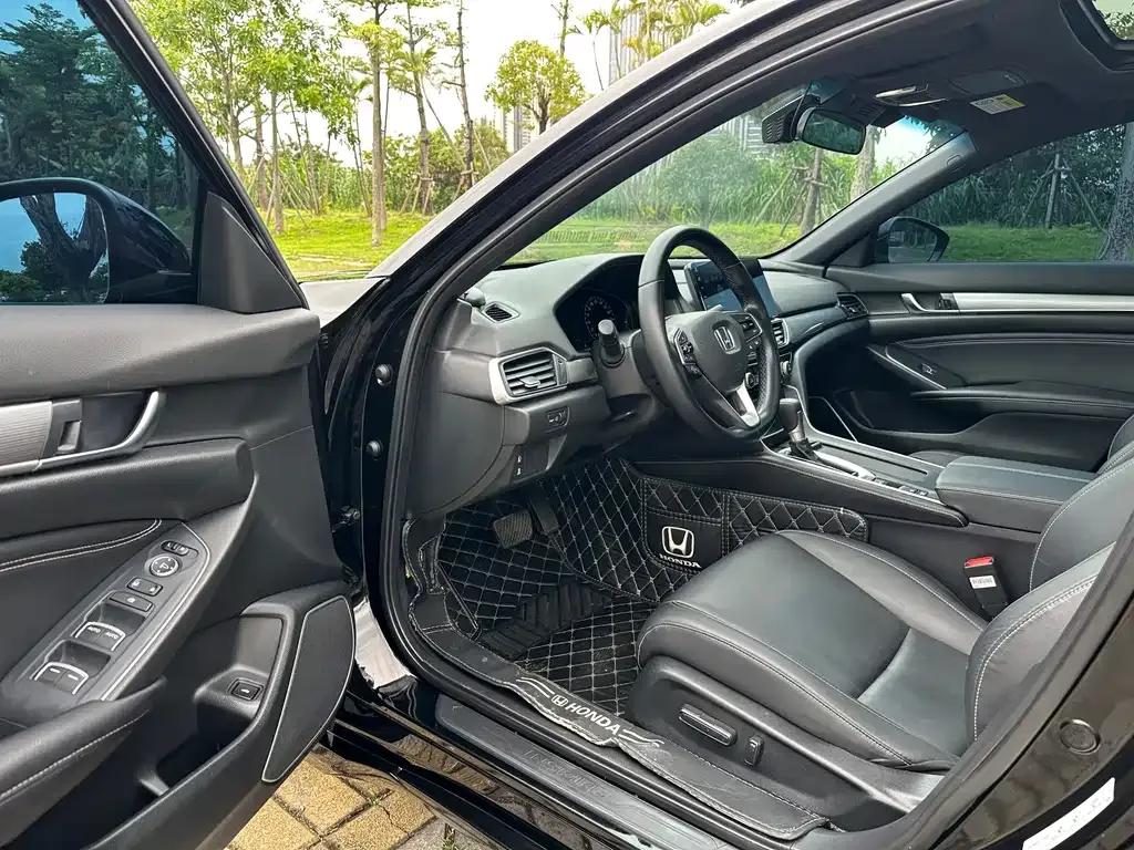 Honda Inspire 2023 из CN, фото 10
