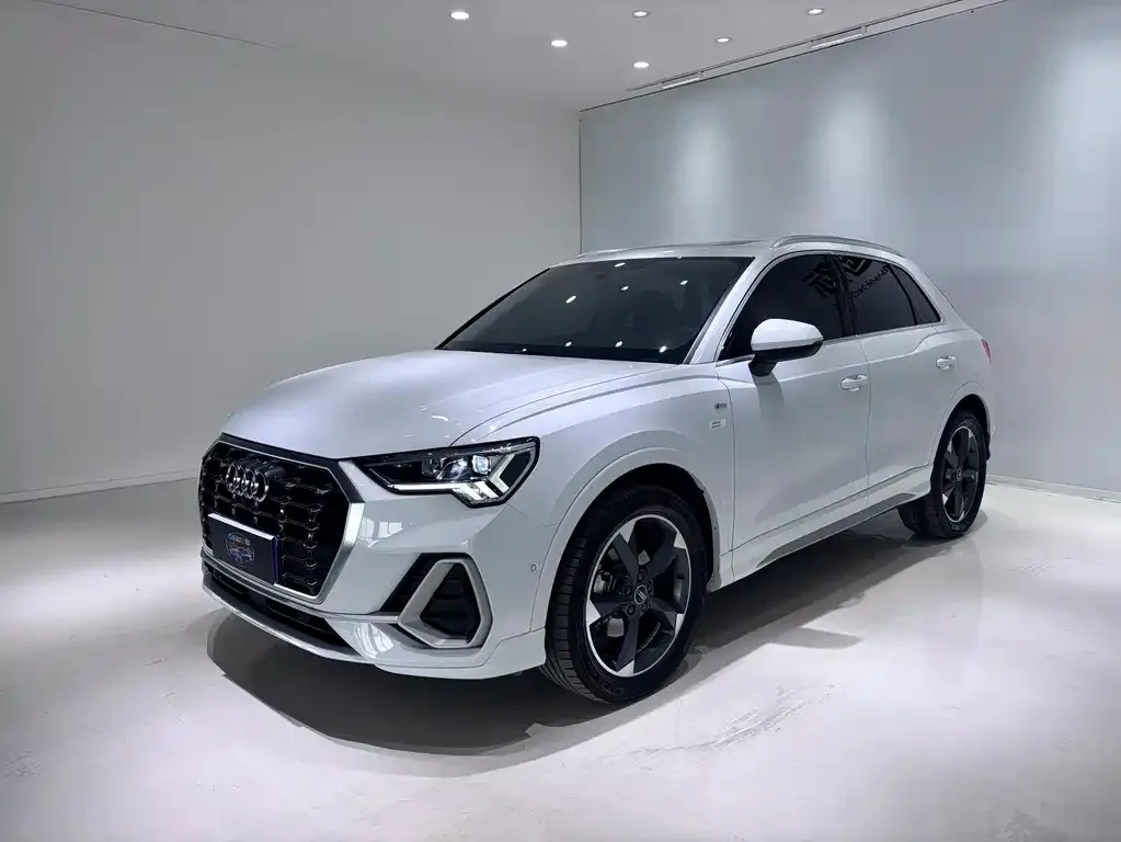 Audi Q3 2022 из CN, фото 1
