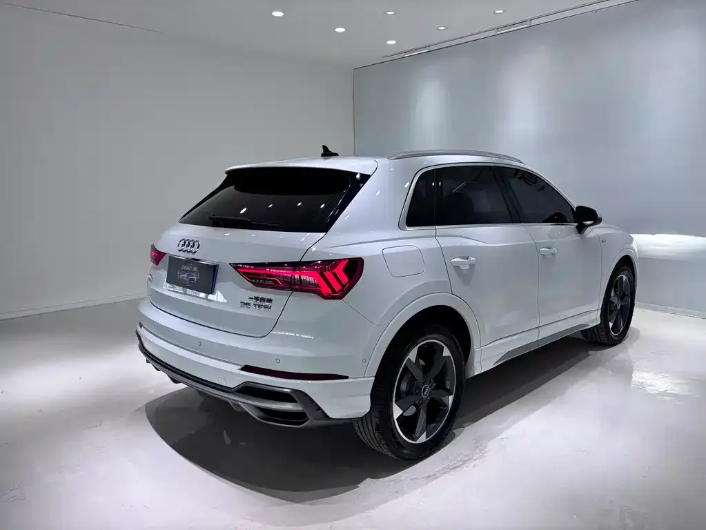 Audi Q3 2022 из CN, фото 10