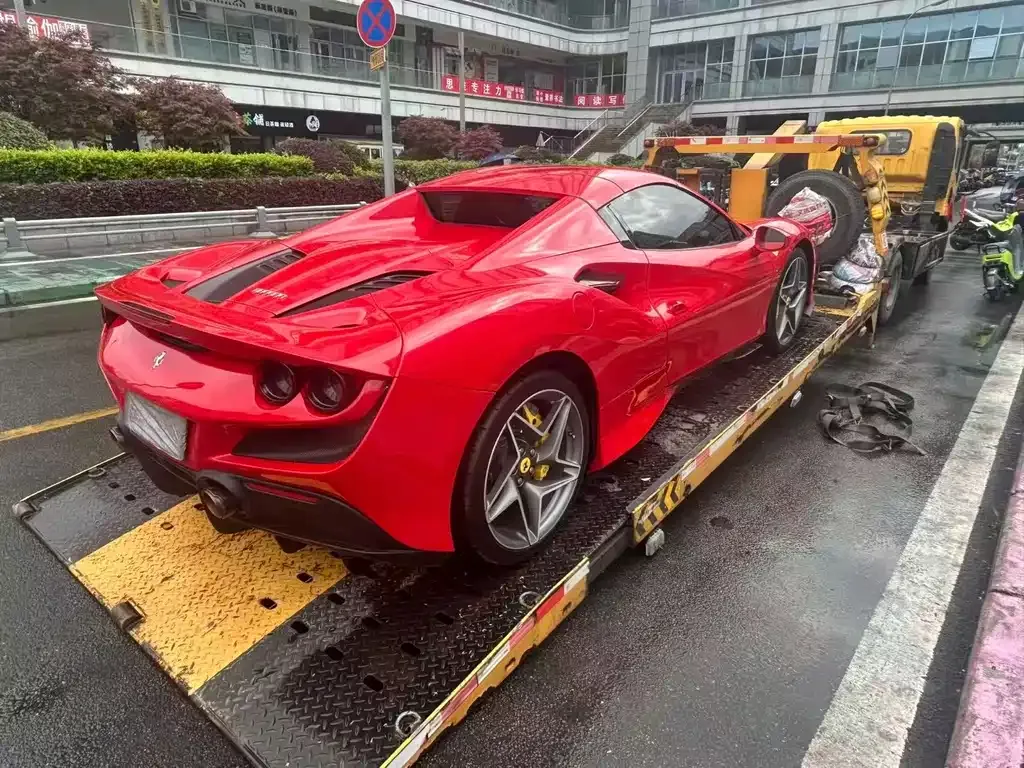 Ferrari F8 — фото 5