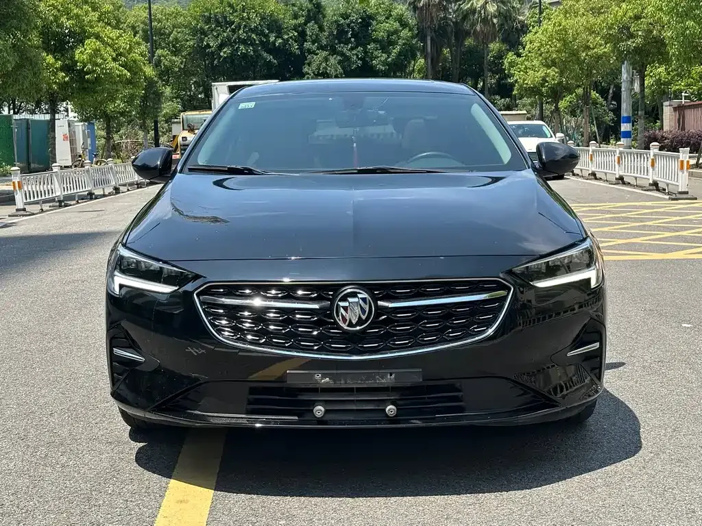 Buick Regal — фото 10