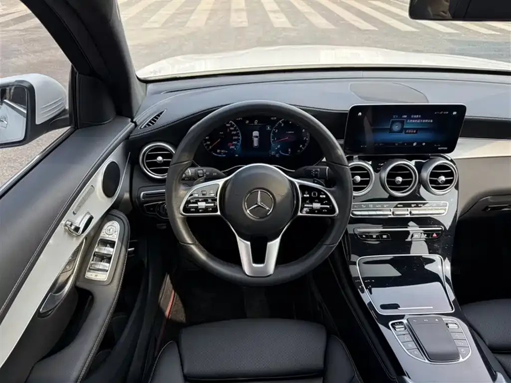 Mercedes-Benz GLC — фото 5