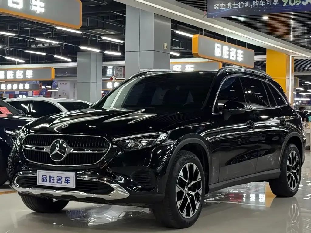 Mercedes-Benz GLC — фото 1
