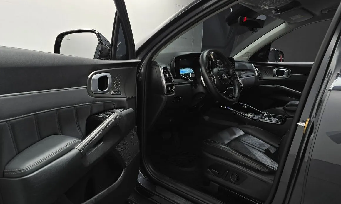 Kia Sorento — фото 9