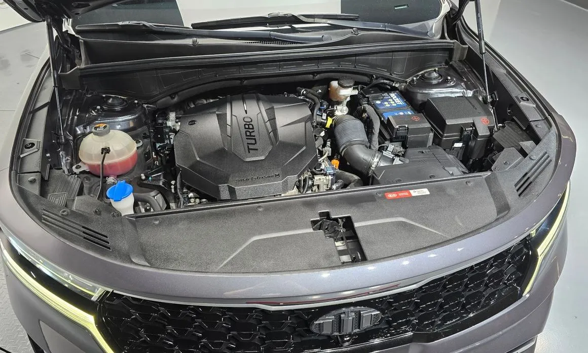 Kia Sorento — фото 8