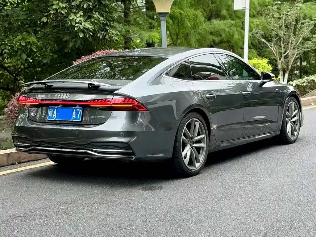 Audi A7 — фото 10