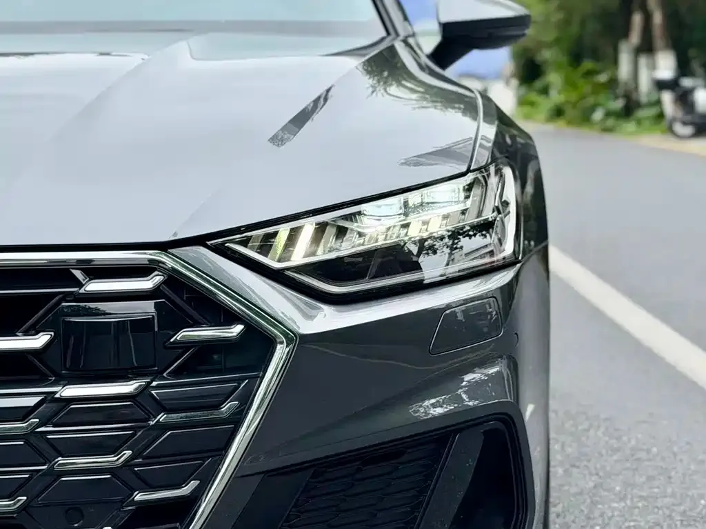 Audi A7 — фото 2
