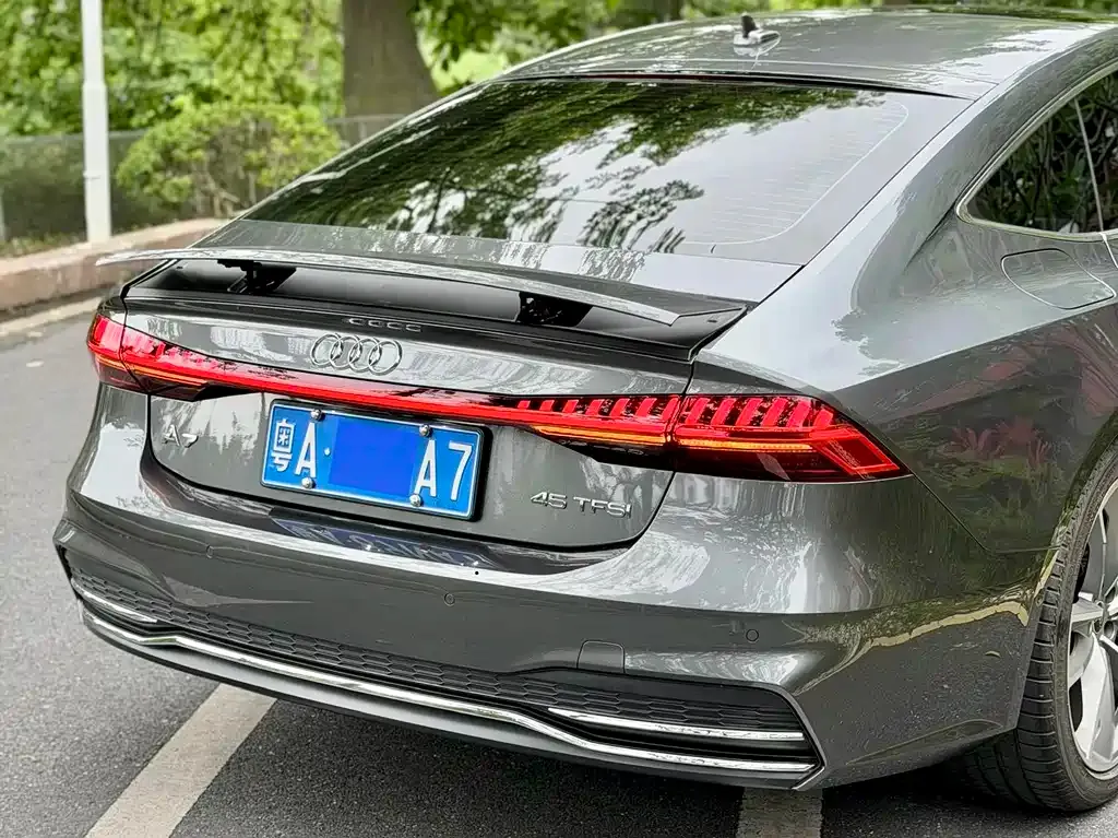Audi A7 — фото 8