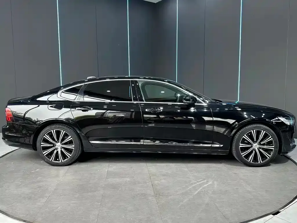 Volvo S90 — фото 8