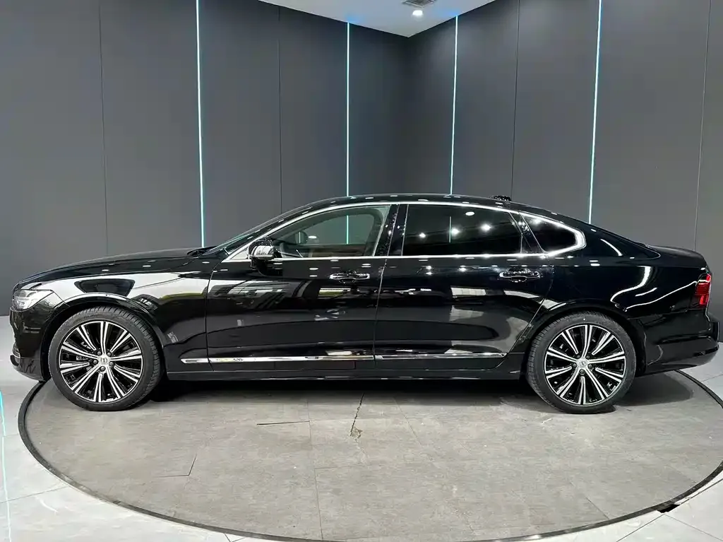Volvo S90 — фото 9