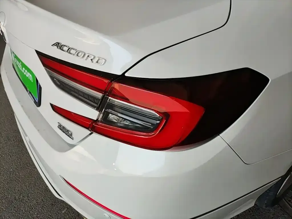 Honda Accord — фото 4
