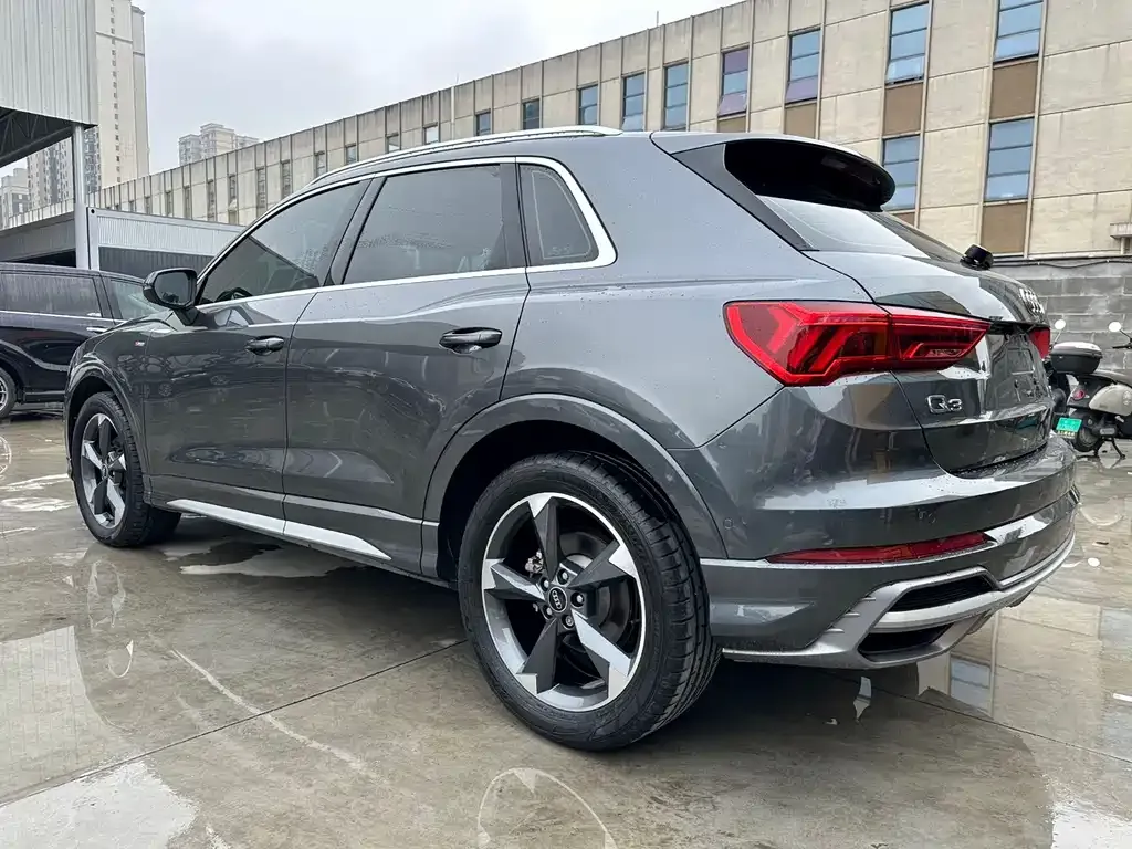 Audi Q3 — фото 6