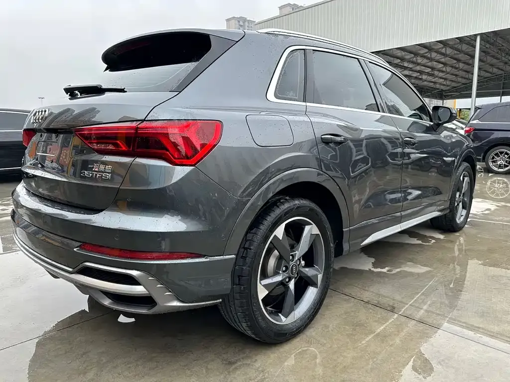 Audi Q3 — фото 7
