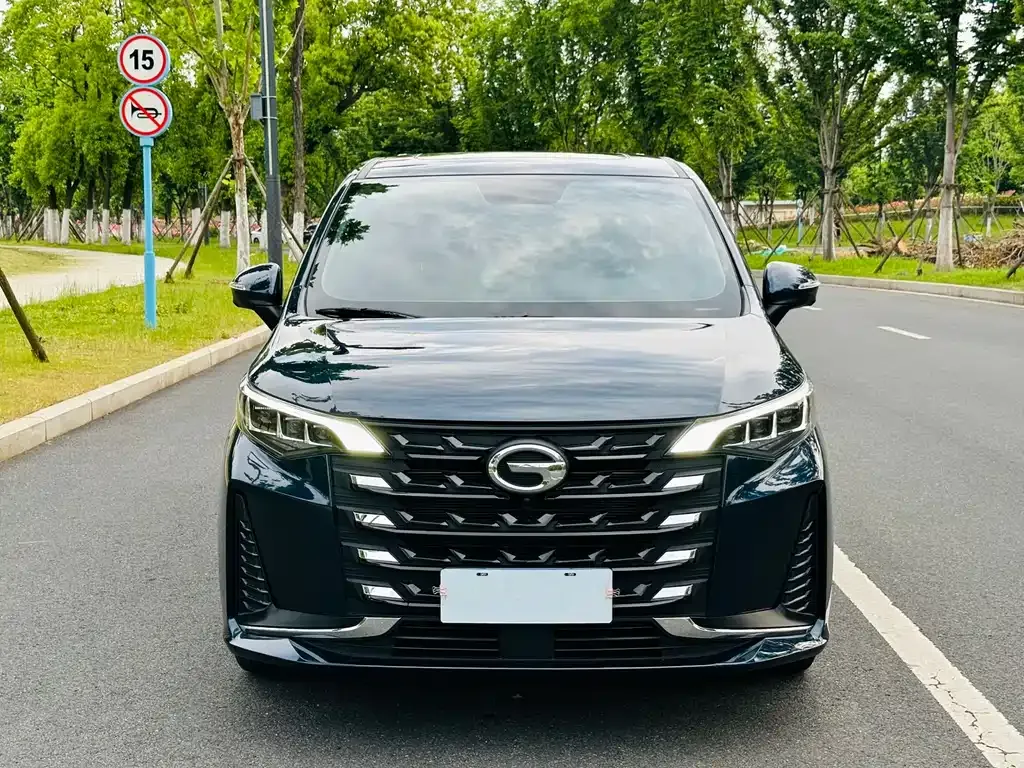 GAC Motor Trumpchi M6 — фото 2