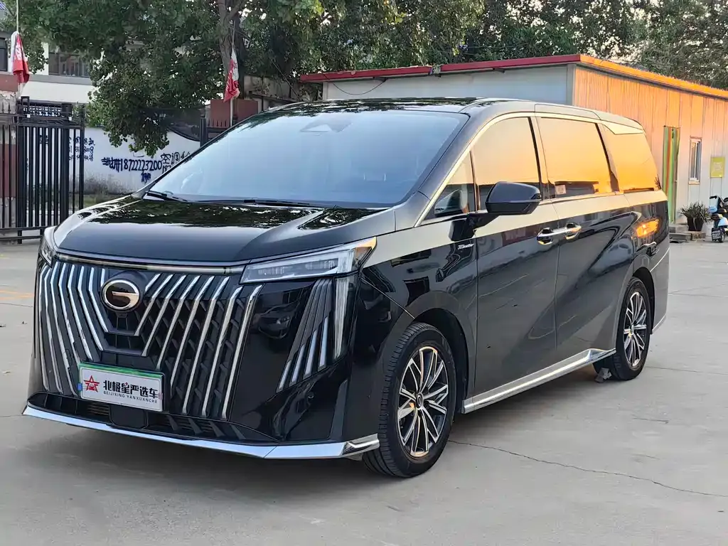 GAC Motor Trumpchi M8 — фото 1