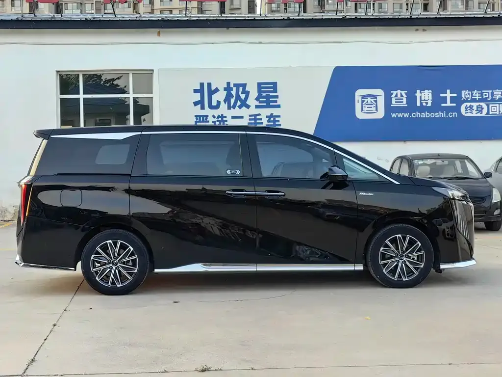 GAC Motor Trumpchi M8 — фото 2