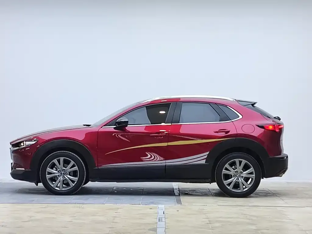 Mazda CX-30 — фото 4