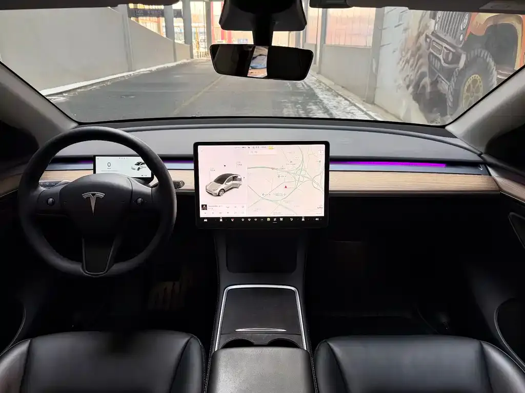 Tesla Model Y — фото 2