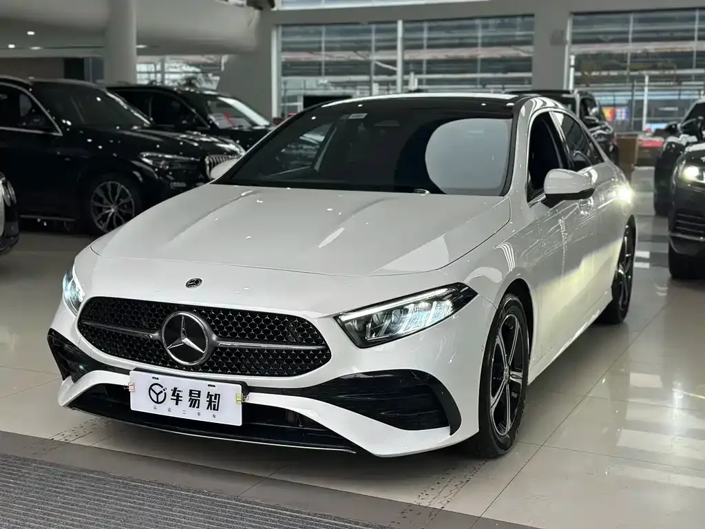 Mercedes-Benz A-Class — фото 1