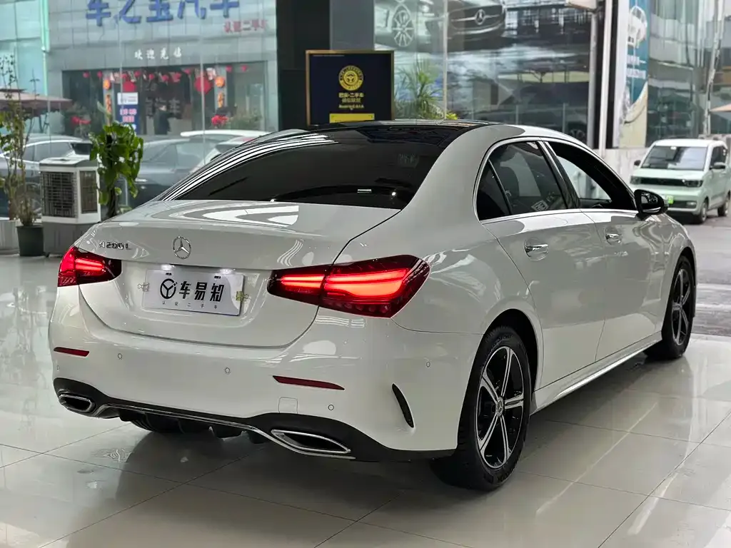 Mercedes-Benz A-Class — фото 10