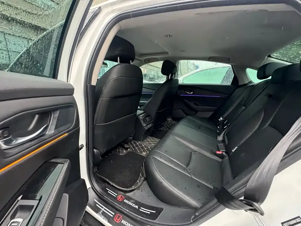 Honda Accord — фото 2