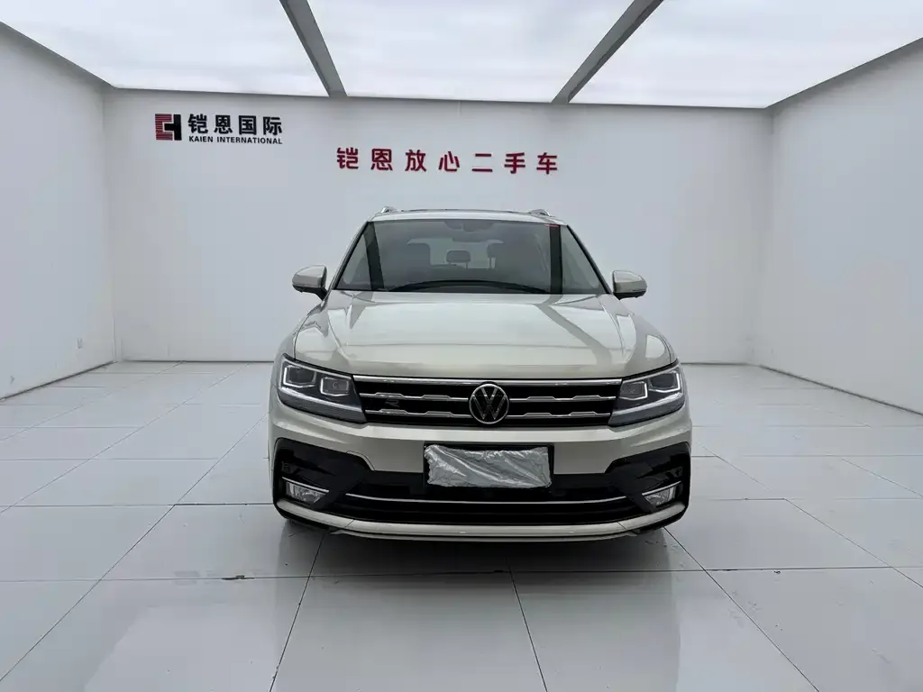 Volkswagen Tiguan L — фото 5