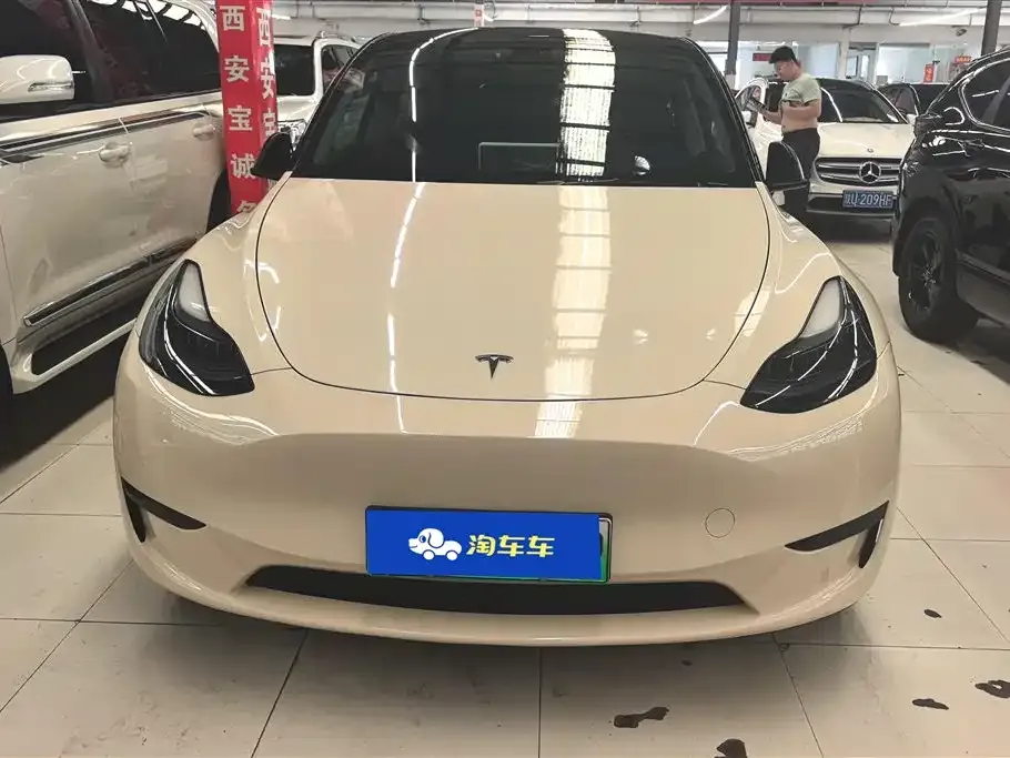 Tesla Model Y — фото 4
