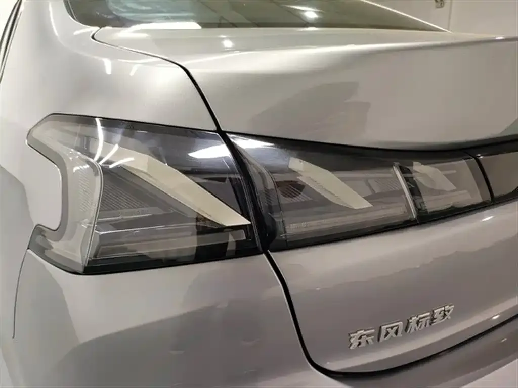 Peugeot 408 2025 из CN, фото 6