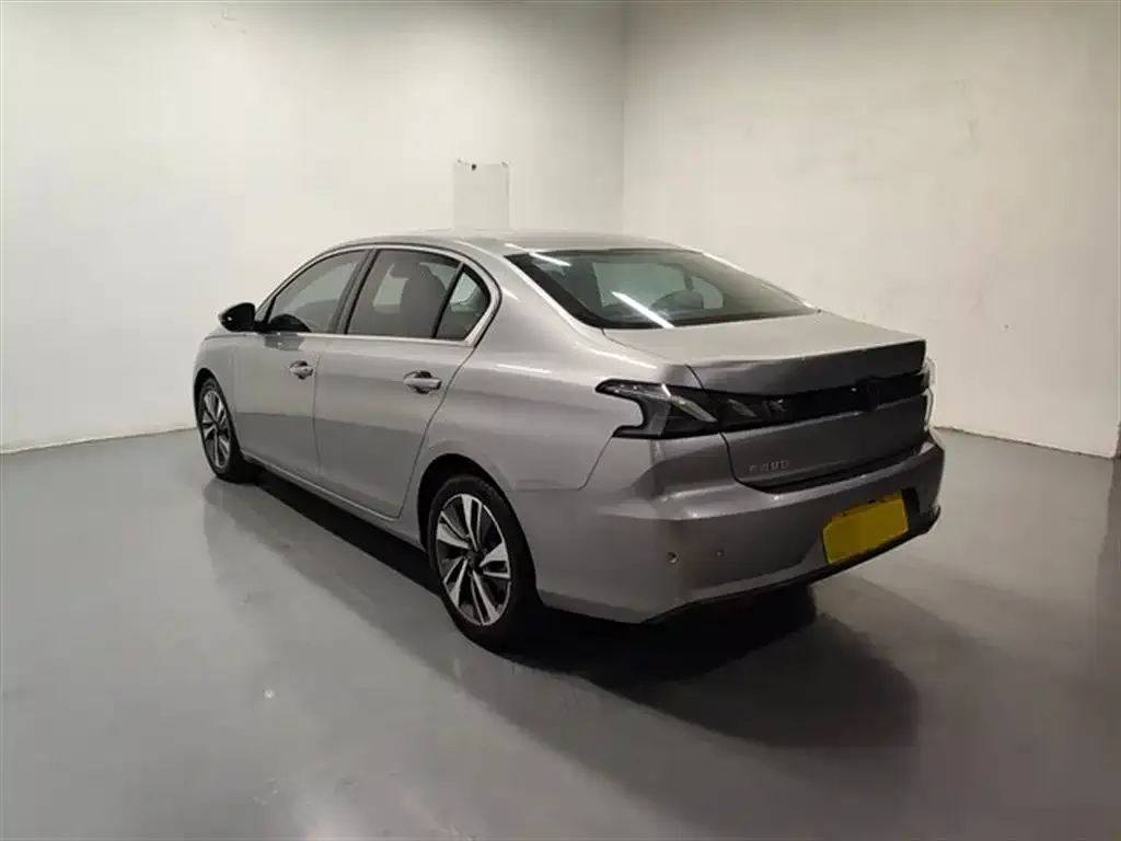 Peugeot 408 2025 из CN, фото 2