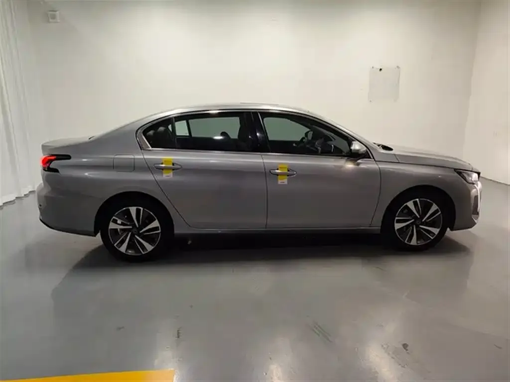 Peugeot 408 2025 из CN, фото 3