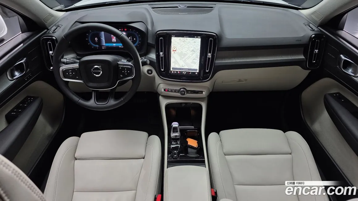 Volvo XC40 2025 из KR, фото 3