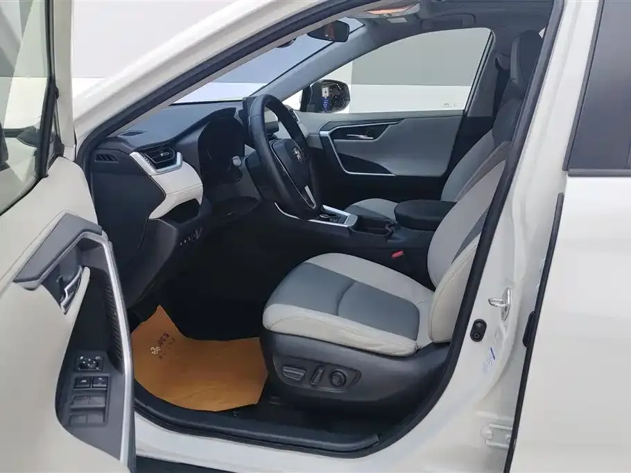 Toyota RAV4 2021 из CN, фото 10