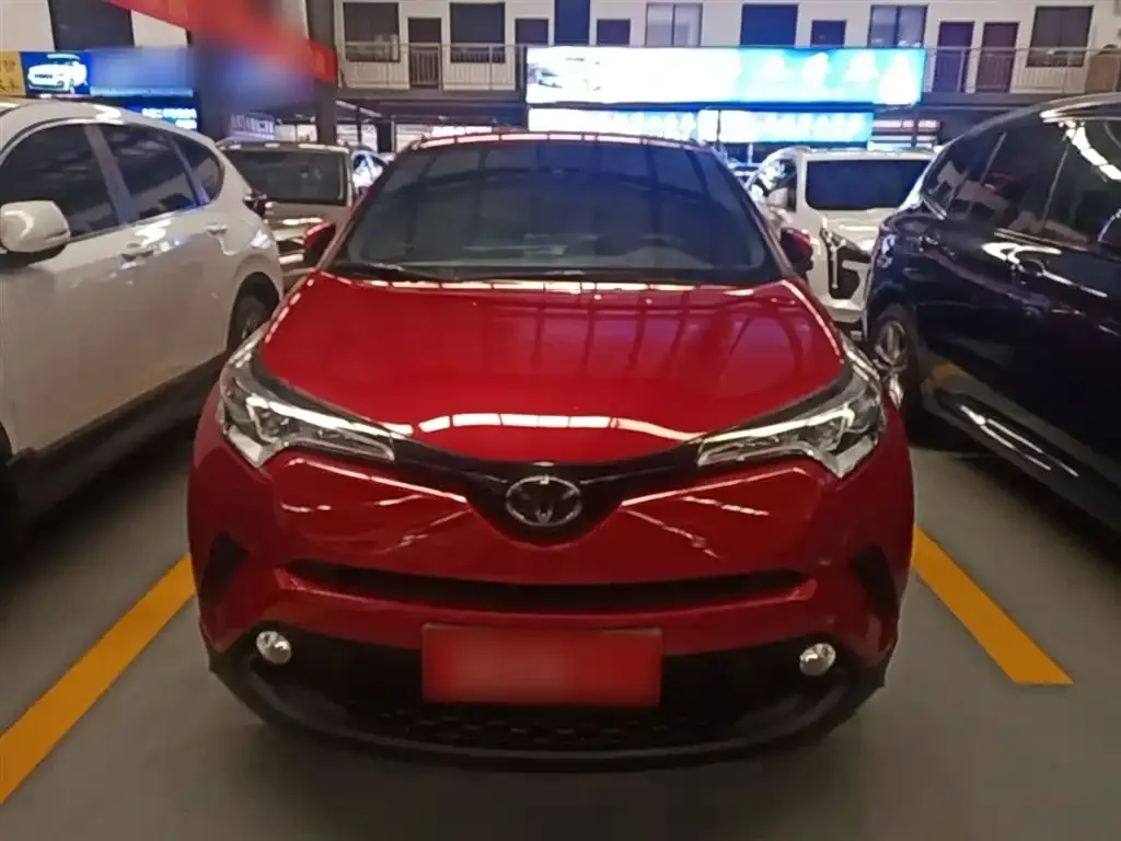 Toyota C-HR — фото 9