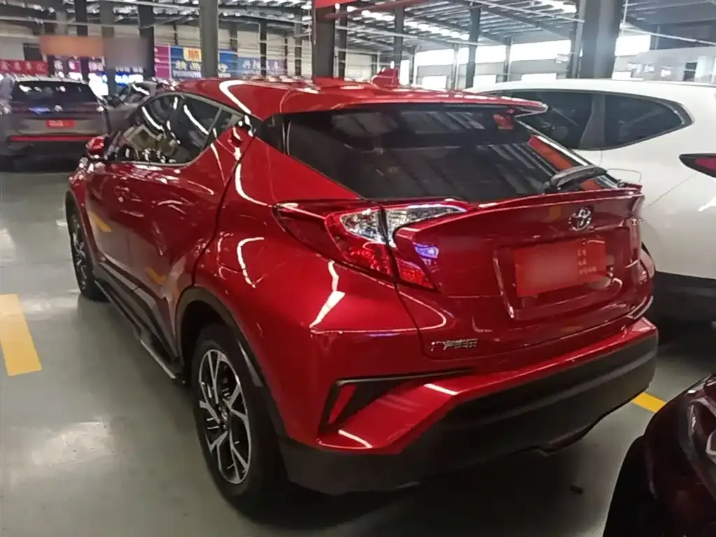 Toyota C-HR — фото 6